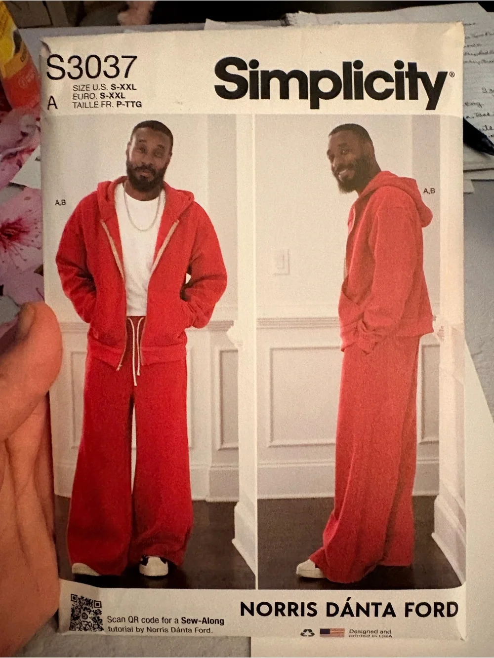 BN UNCUT SIMPLICITY 3037 A MENS SWEATSUIT SEWING PATTERNS